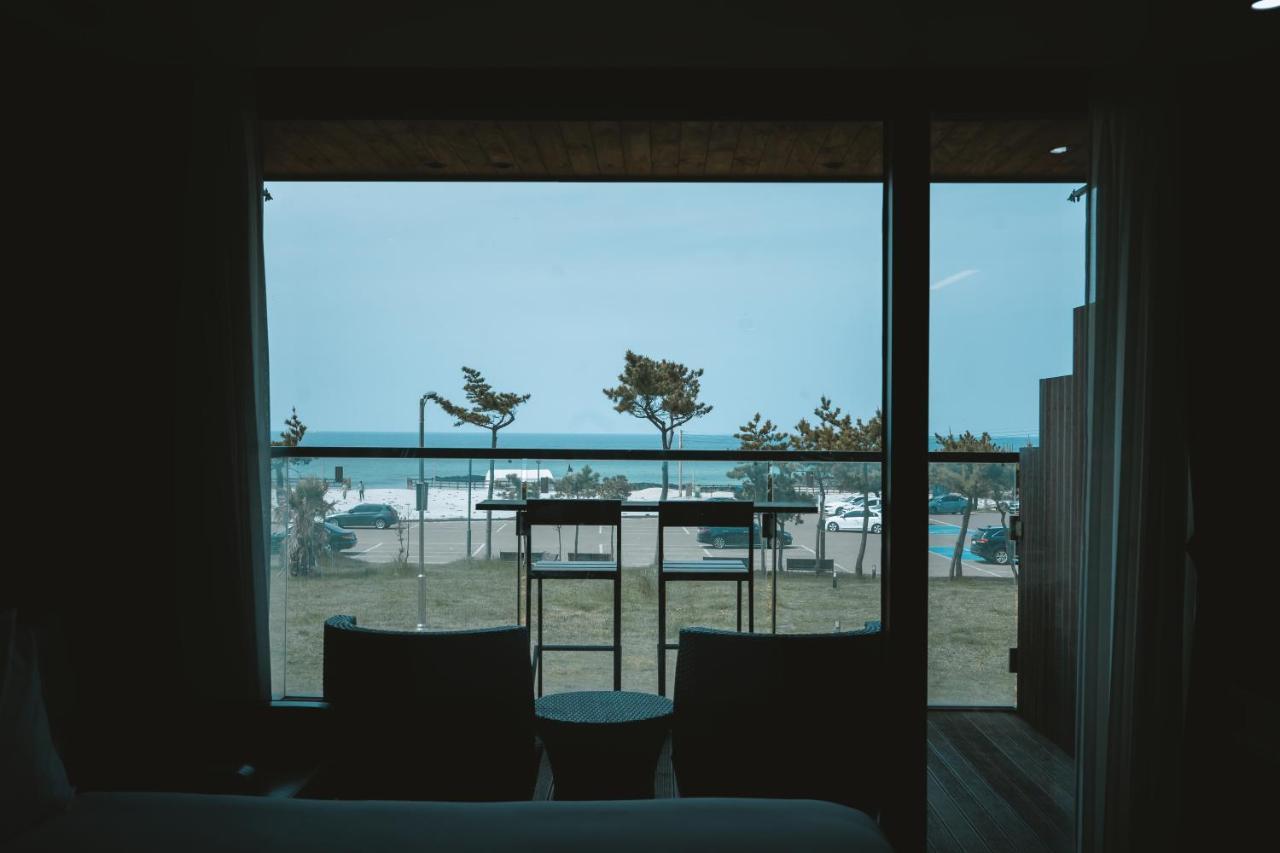 Jeju Marevo Beach Hotel Haga-ri  ภายนอก รูปภาพ